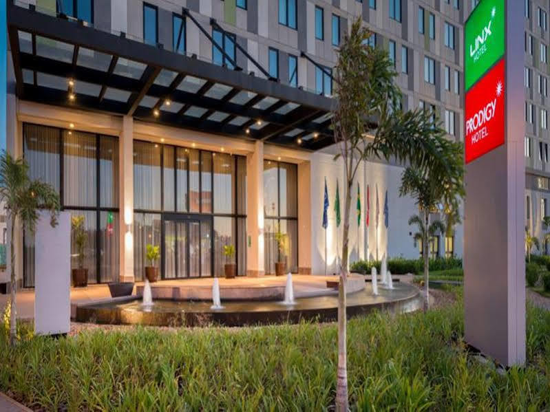 Linx Confins Hotel Eksteriør billede