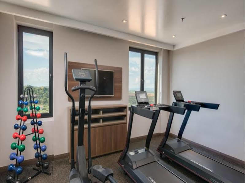 Linx Confins Hotel Eksteriør billede